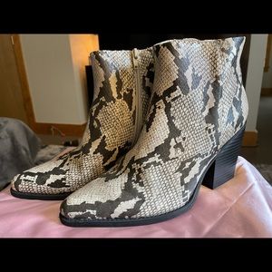 Soul Naturalizer Mikey Snake Embossed Mid Boot